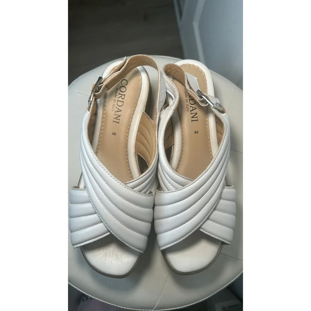 Cordani Platform Sandals Womens EU 40 US 9 White Gold Leather Slingback Italy